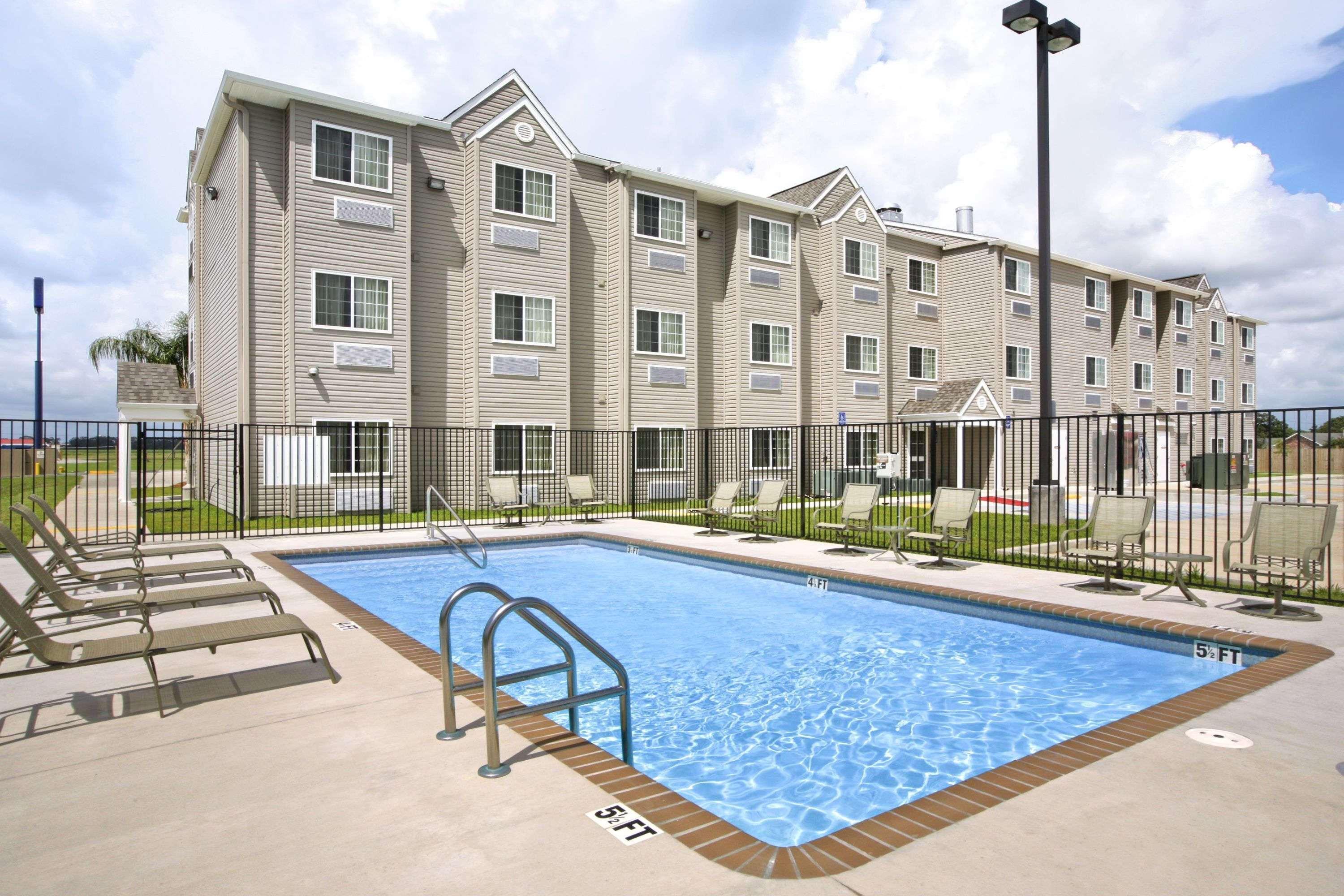 Microtel Inn&Suites by Wyndham Breaux Bridge Extérieur photo