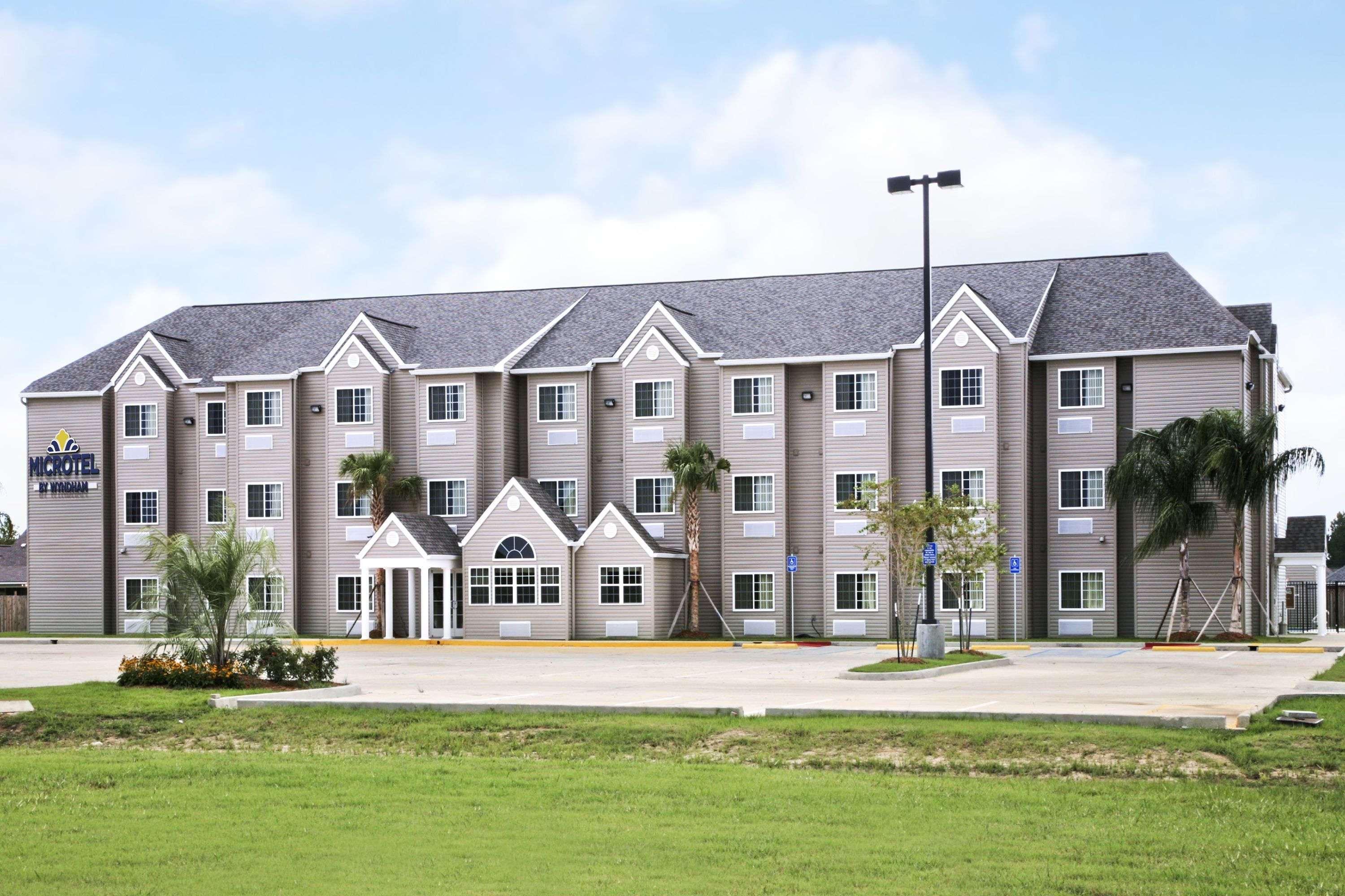 Microtel Inn&Suites by Wyndham Breaux Bridge Extérieur photo