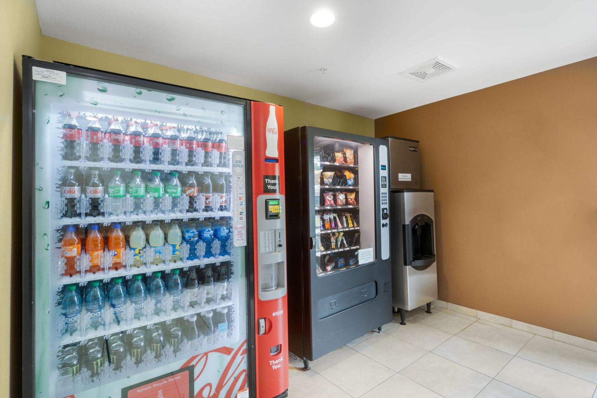 Microtel Inn&Suites by Wyndham Breaux Bridge Extérieur photo