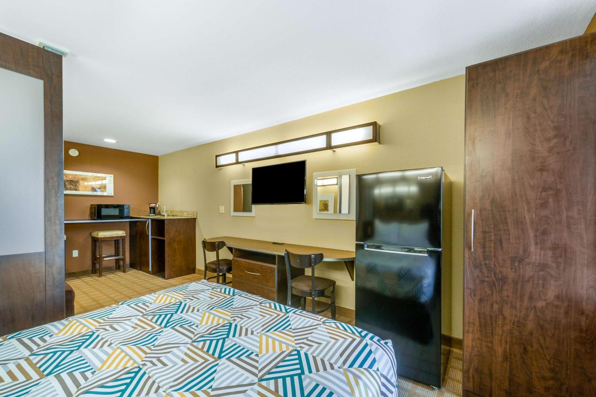 Microtel Inn&Suites by Wyndham Breaux Bridge Extérieur photo