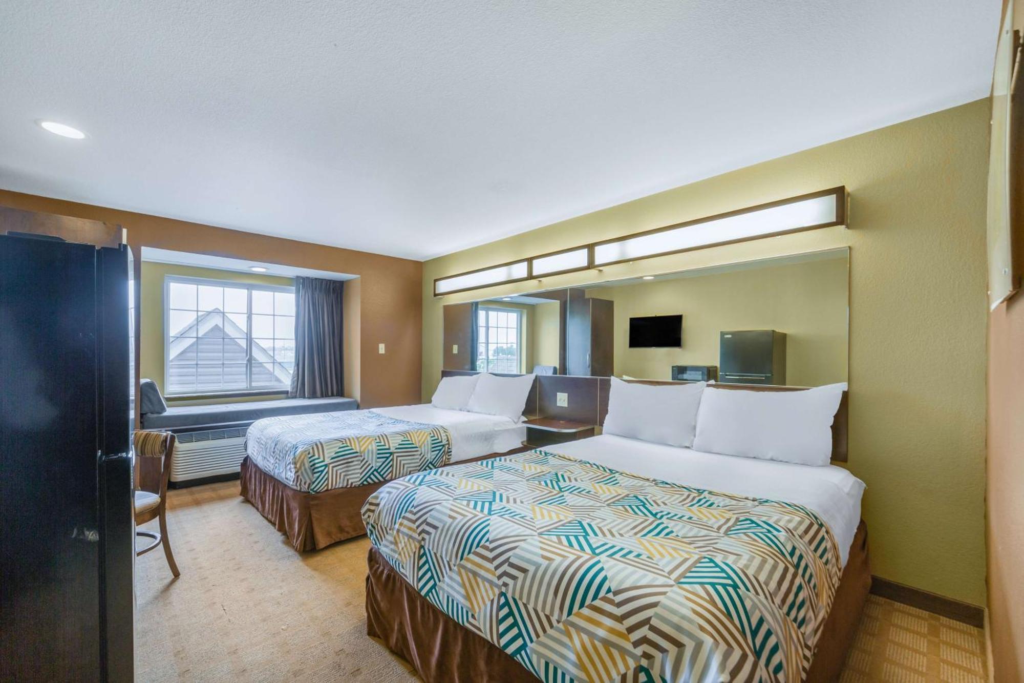 Microtel Inn&Suites by Wyndham Breaux Bridge Extérieur photo